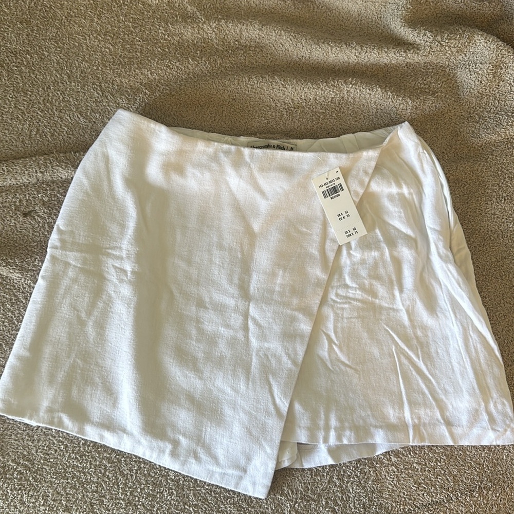 Brand New White Linen Mini Skort